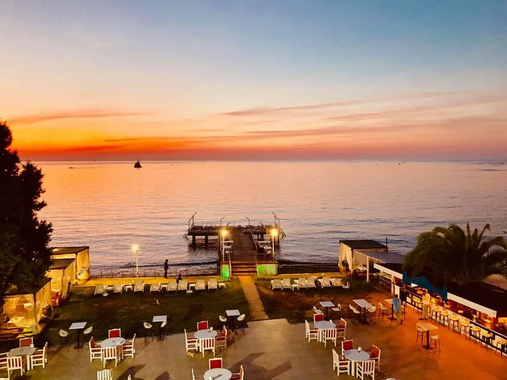 Отель Grand Koru Otel Beach — фото 1