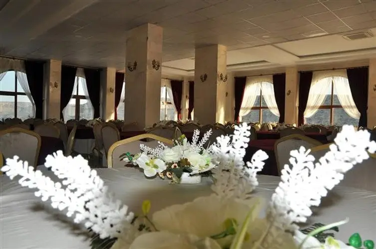 Халфети: Şitamrat Hotel