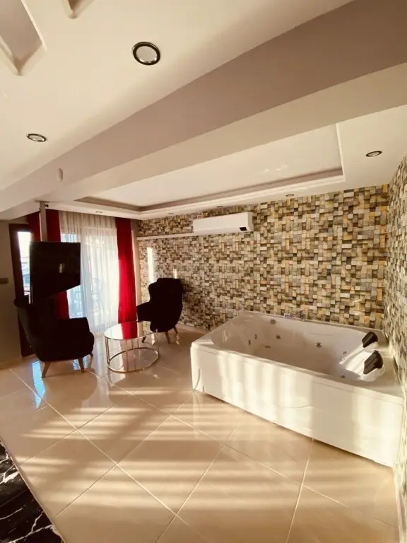Назилли: Inci Suit Otels