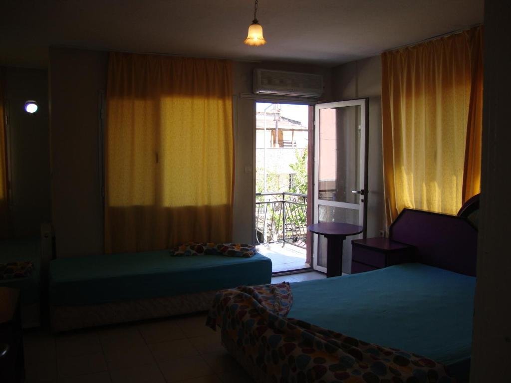Гюмюльдур: Degerli Motel