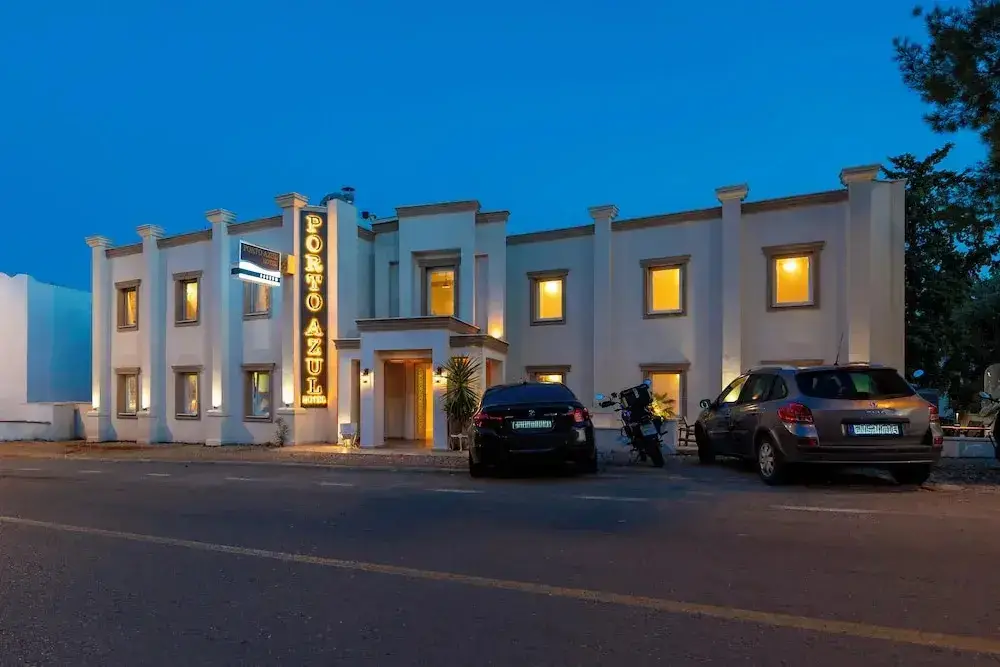 Olivias Group Hotel — фото 1