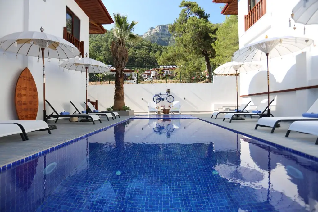 Апарт-отель ALPSUITES PINEHILL — фото 1