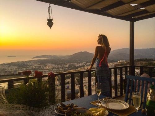 Тургутрейс: Jaw-Dropping View Villa