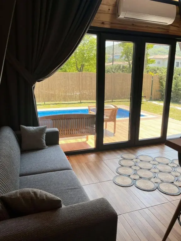 Сакарья: Bungalow With Pool Jacuzzi in Bedroom in Sapanca