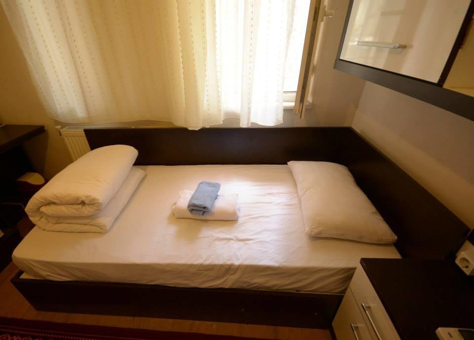 Гёльджюк: Golcuk Otel Anlt