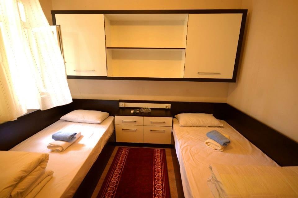 Гёльджюк: Golcuk Otel Anlt