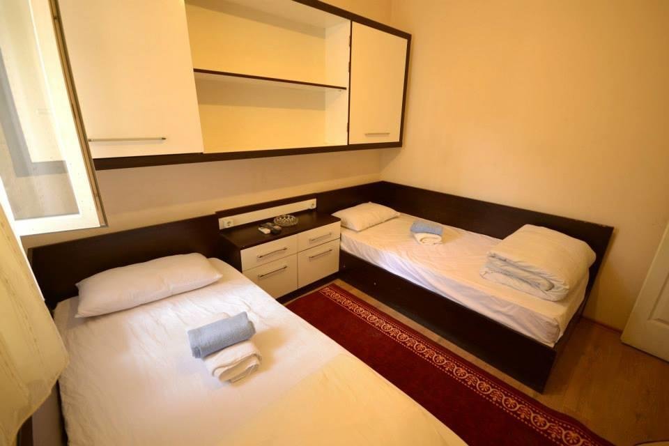 Гёльджюк: Golcuk Otel Anlt