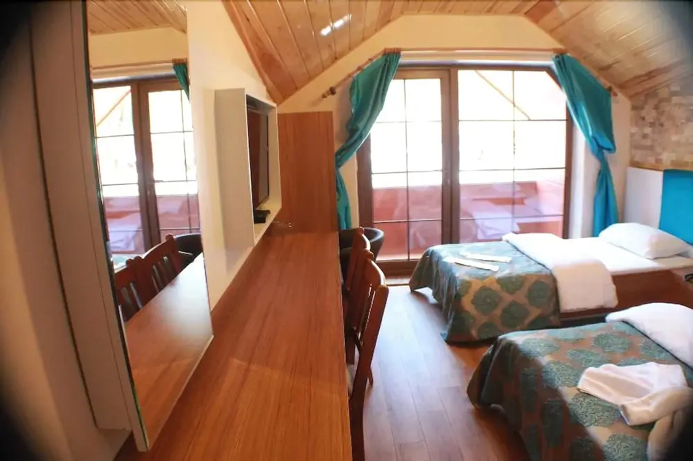 Узунгёль: Keles Hotel