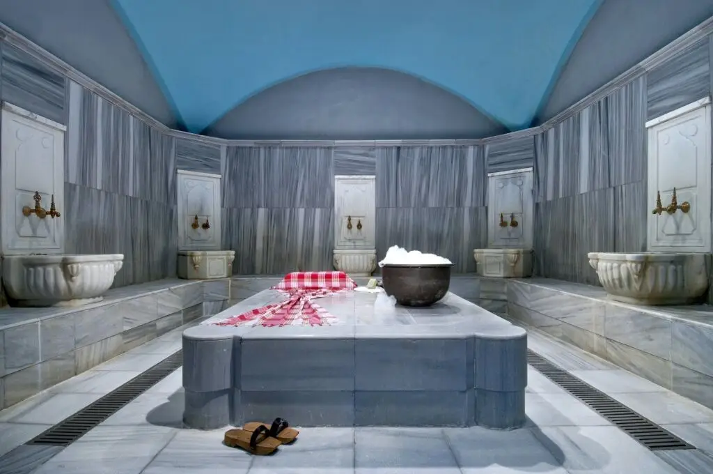 Адана: Adana Hilton SA