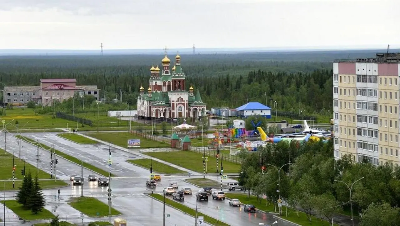 Усинск: Апартаменты на Нефтяников 48