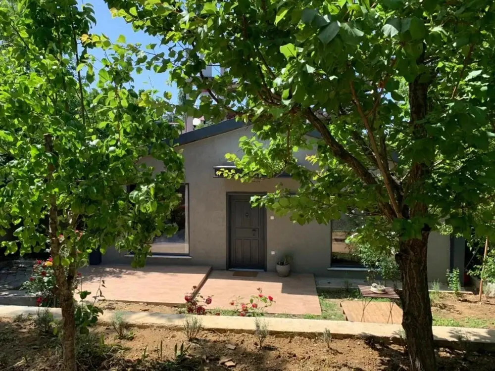 Стамбул: Peaceful Detached House With Garden in Besiktas