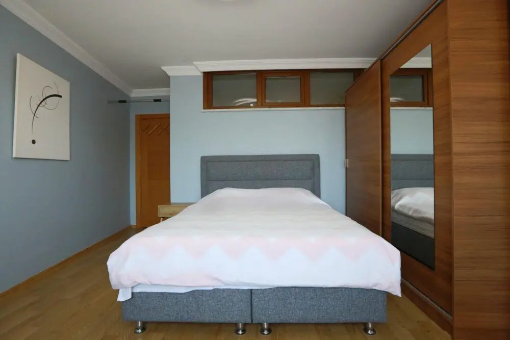 Стамбул: Modern and Stylish Flat With Balcony in Atasehir