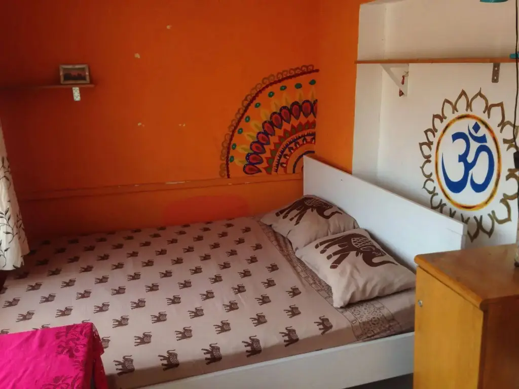 Измир: Shantihome Hostel