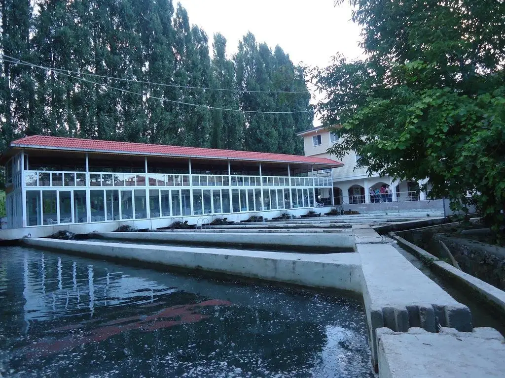 Испарта: Alanlar Alabalik ve Otel