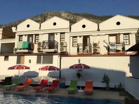 Mellis Beach Hotel — фото 1