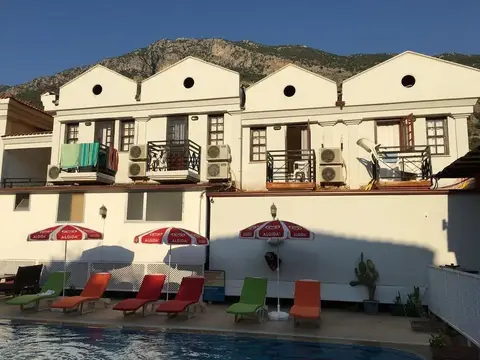Mellis Beach Hotel — фото 1