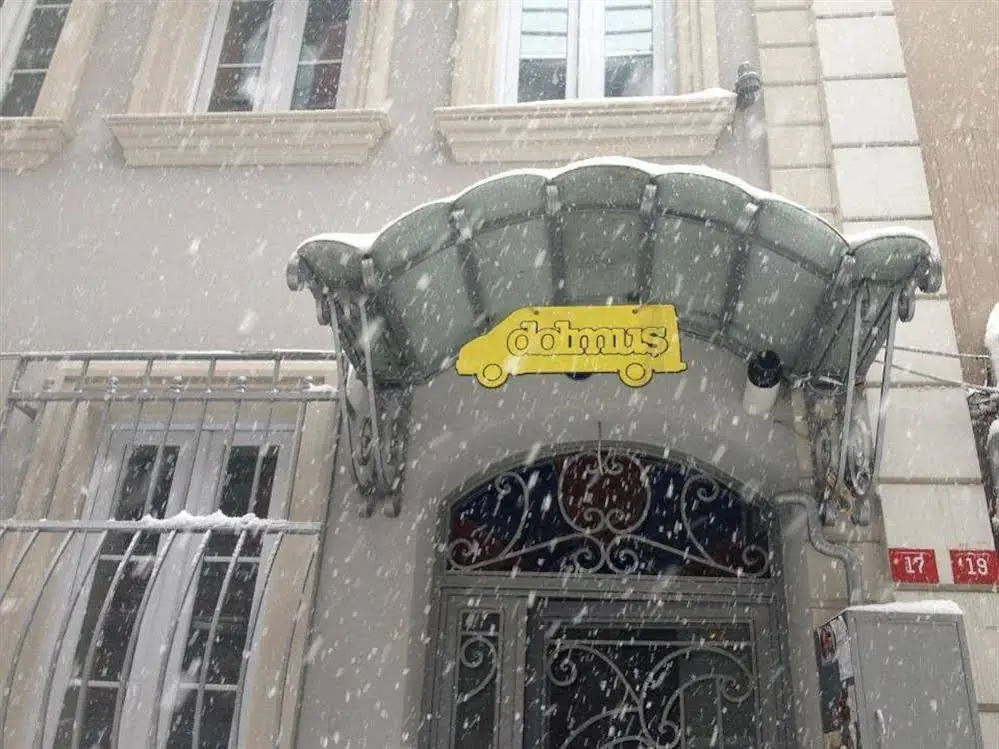 Стамбул: Dolmus Hotel