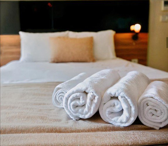 Арнавуткёй: Coisin Royal Hotel