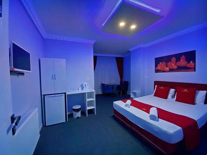 Арнавуткёй: Coisin Royal Hotel