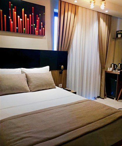 Арнавуткёй: Coisin Royal Hotel