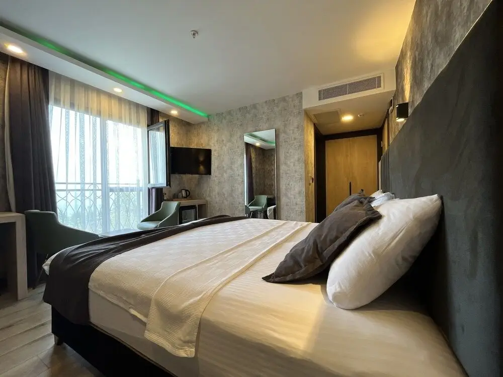 Арсин: Avni Bey Otel