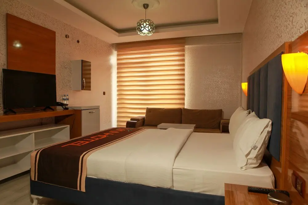 Ван: Van Suites Hotel
