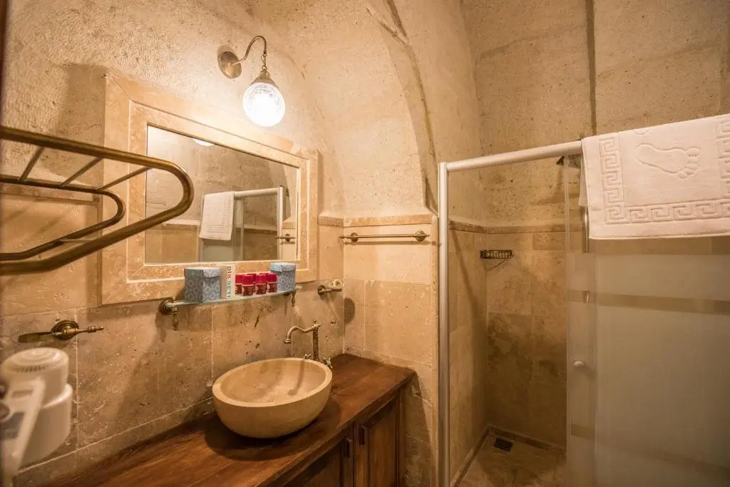 Charming Cave Hotel — фото 1