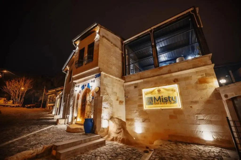 Ургуп: Misty Cave Hotel