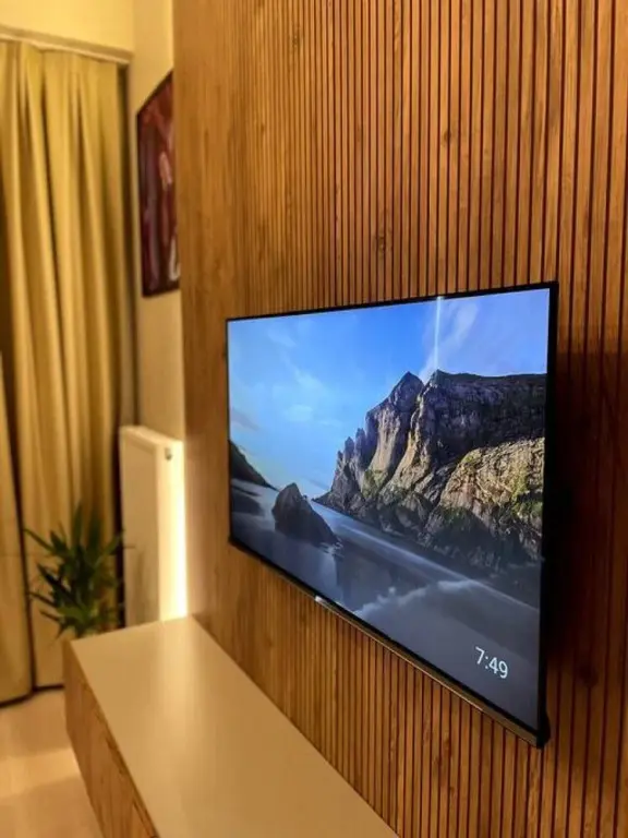 Стамбул: Modern 1 1 Apartment w Terrace Near Mail of IST