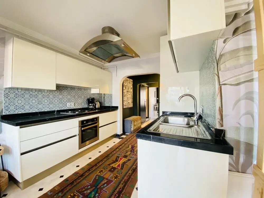 Стамбул: Missafir Flat With Bosphorus View in Rumeli Hisari