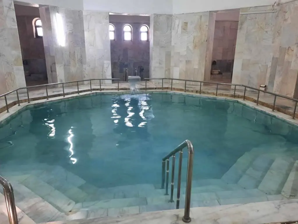 Курсунлу: Kursunlu Thermal Hotel