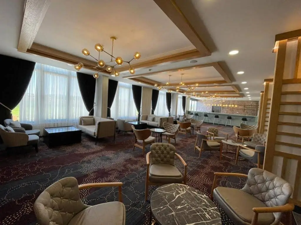Курсунлу: Kursunlu Thermal Hotel