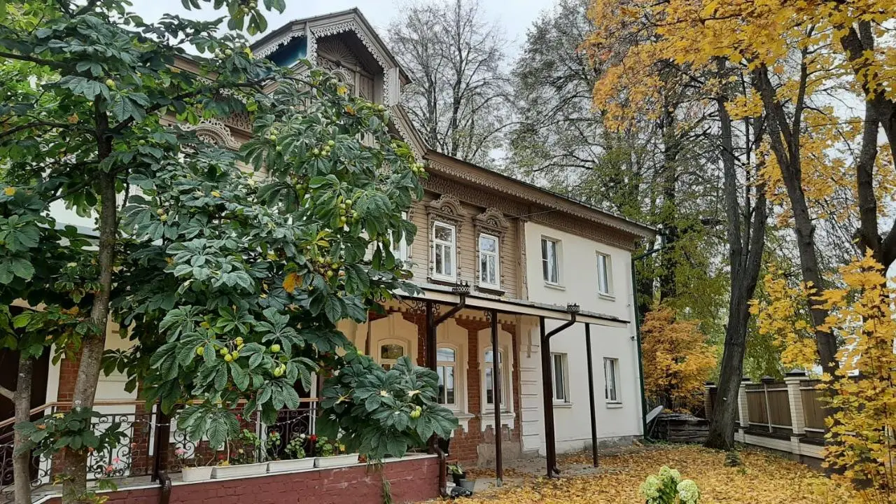Кострома: Приходской дом Усадьба