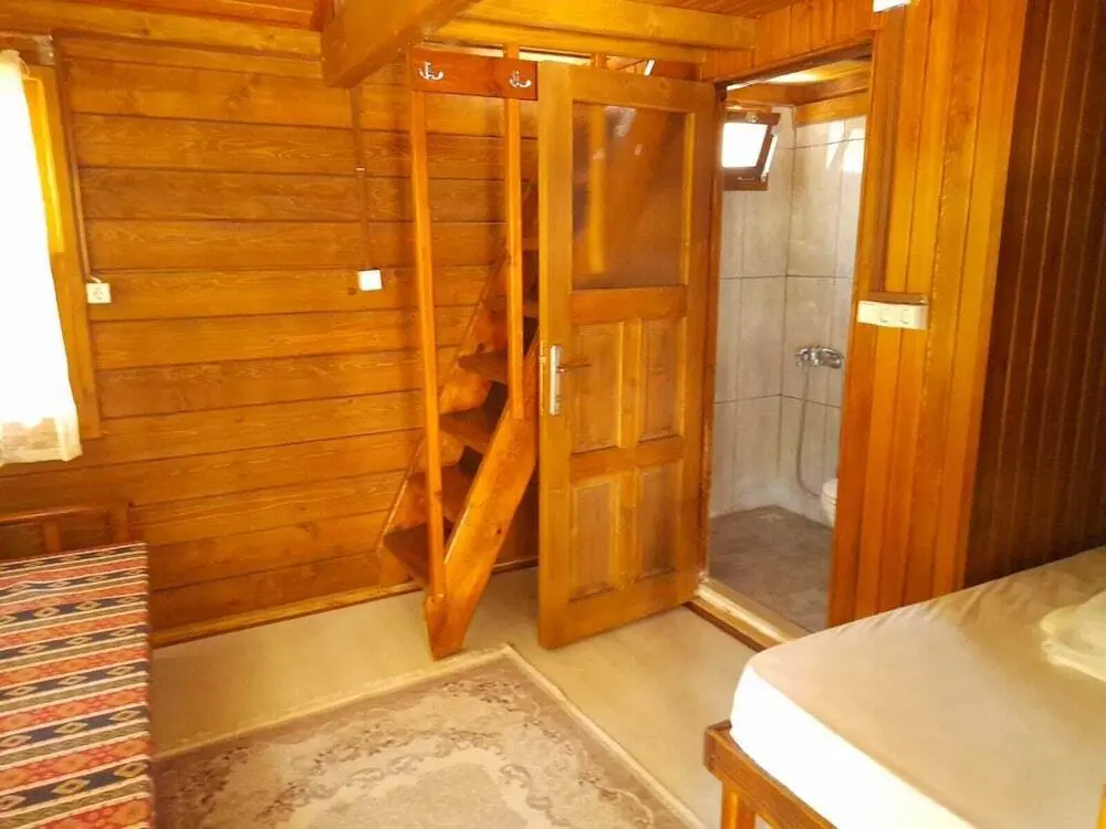 Эдремит: Endemik Bungalov