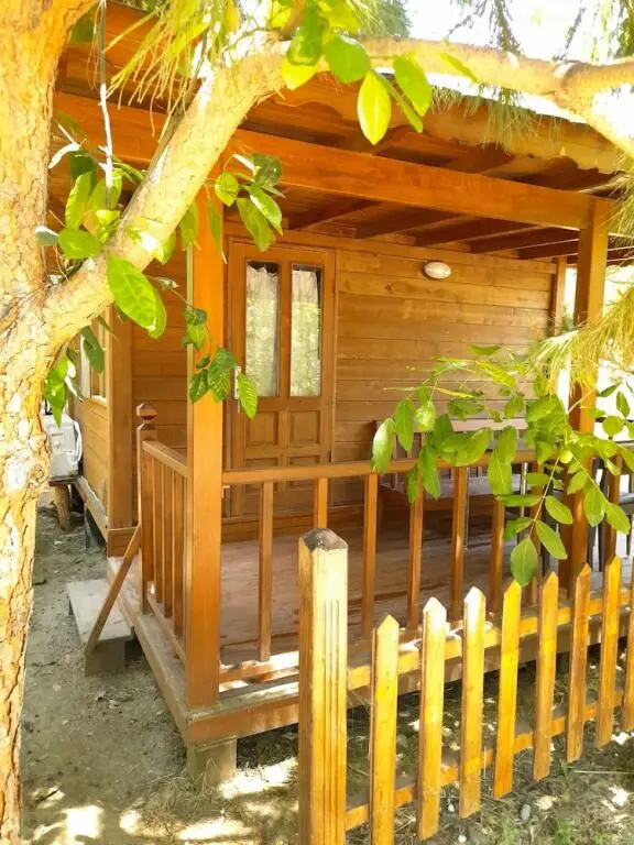 Эдремит: Endemik Bungalov
