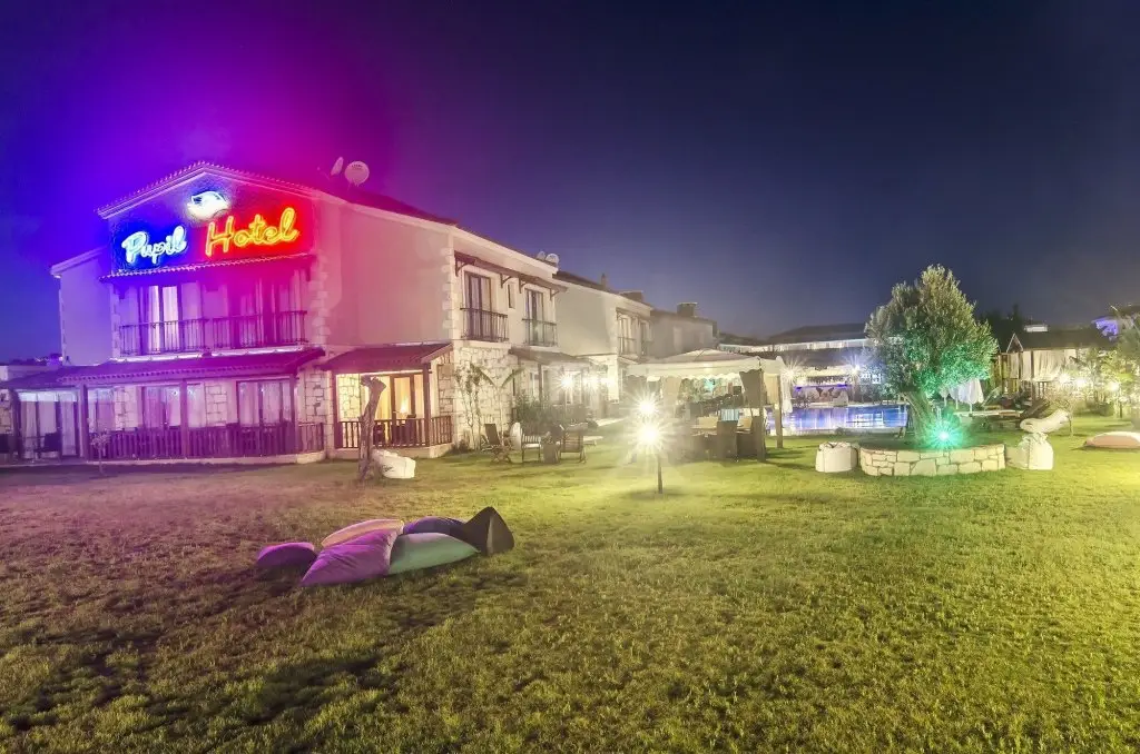 Чешме: Albeon Hotel