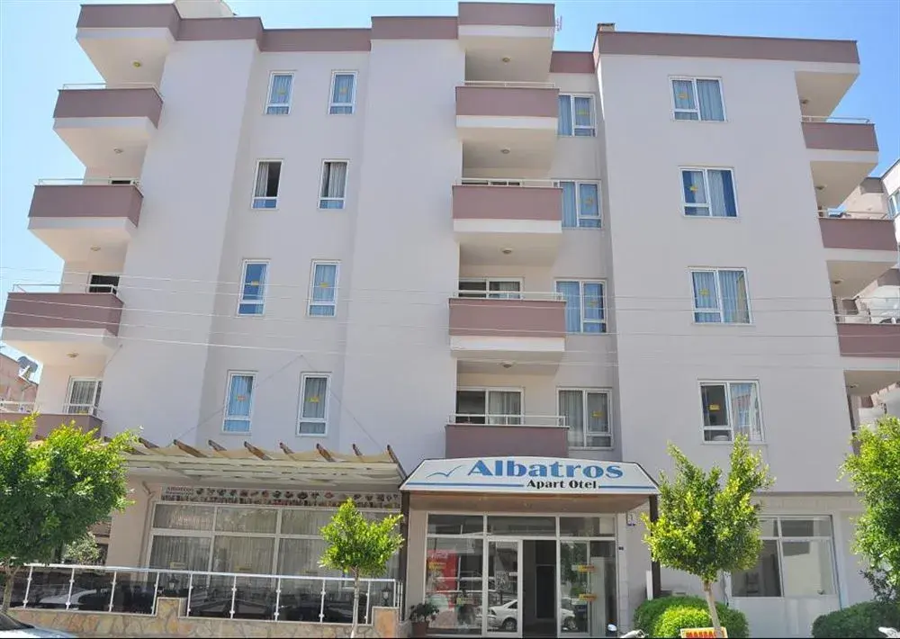 Albatros Apart Hotel — фото 1
