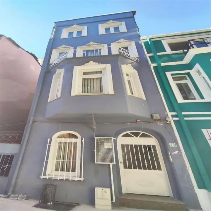 Стамбул: Azad Homes Nilgun