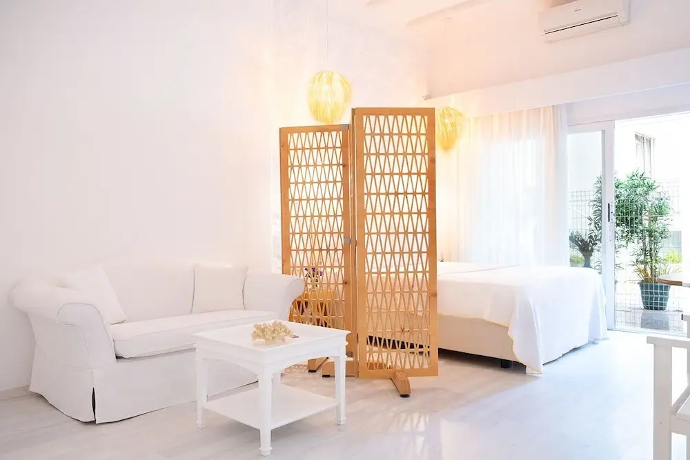 Чешме: Yaso's Suites