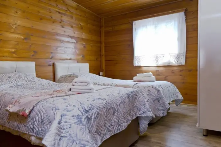 Бодрум: Tiny House With Shared Pool and Balcony in Bodrum