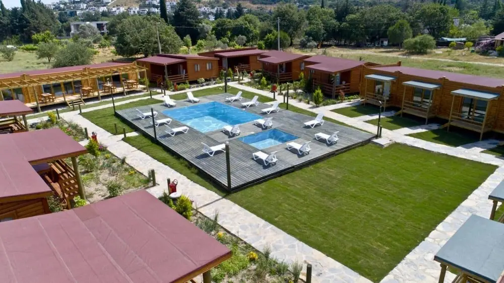 Бодрум: Tiny House With Shared Pool and Balcony in Bodrum