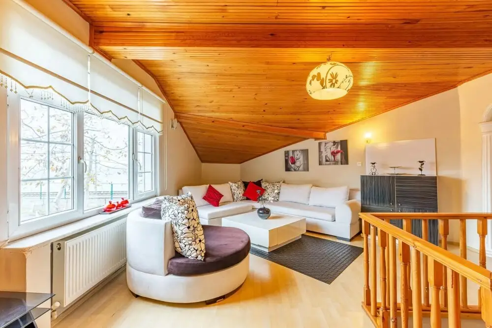 Стамбул: Amazing House With Sea View in Bakirkoy