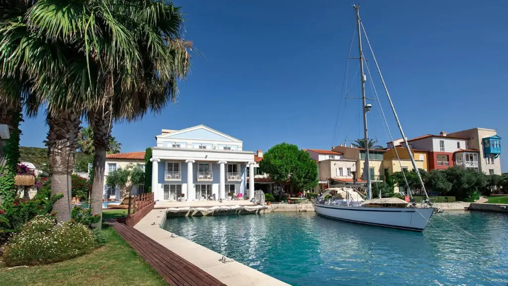 Чешме: Port Alacati Hotel