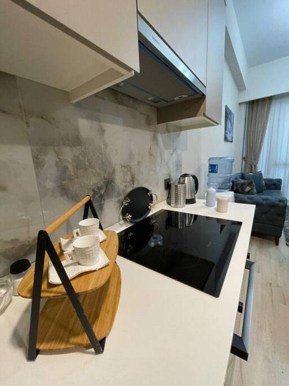 Стамбул: Modern Deluxe 1 1 Living Apartment Near Mall of Istanbul