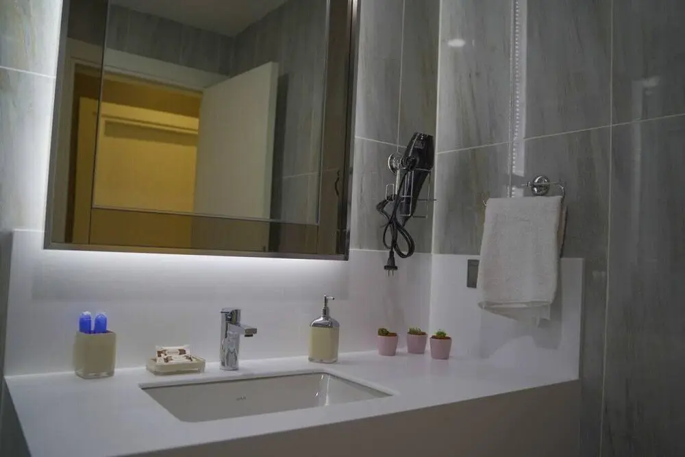 Стамбул: Brand-new Elegant 1 1 Apartment With Terrace - Core Living