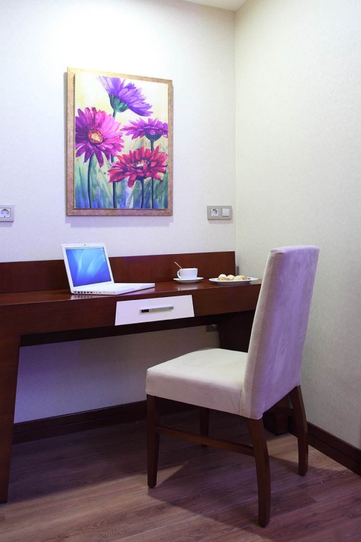 Адана: Otel Senbayrak City