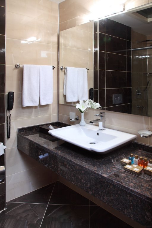 Адана: Otel Senbayrak City