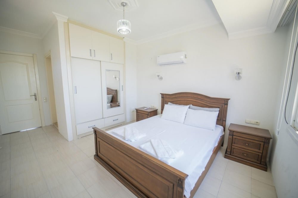 Карадере: Villa With Shared Pool and Sea View in Seydikemer