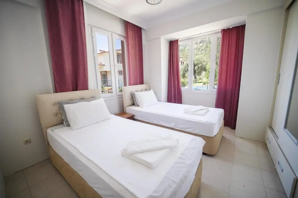 Карадере: Villa With Shared Pool and Sea View in Seydikemer