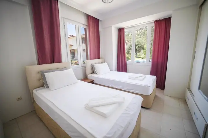 Карадере: Villa With Shared Pool and Sea View in Seydikemer